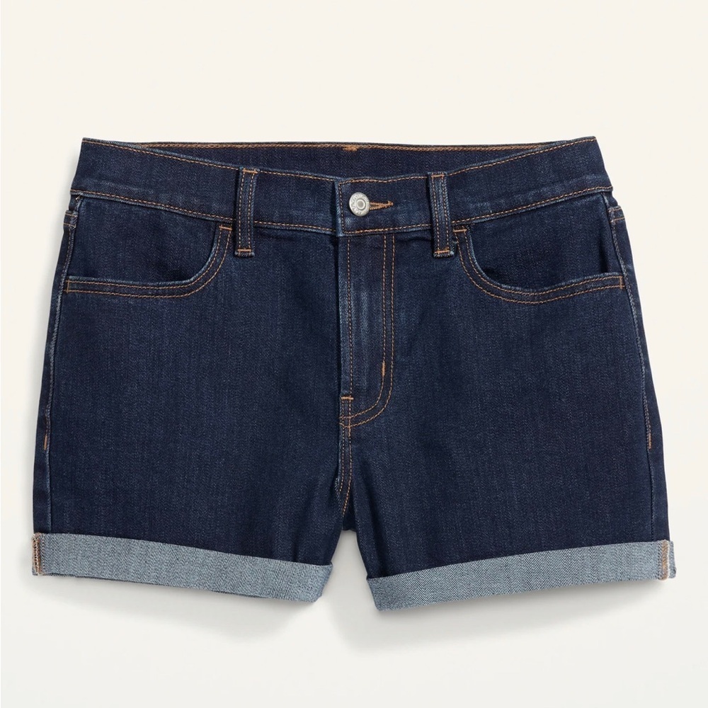 Old Navy Wow Women’s Jean Shorts. Dark wash. Size 2 Regular. 3” inseam